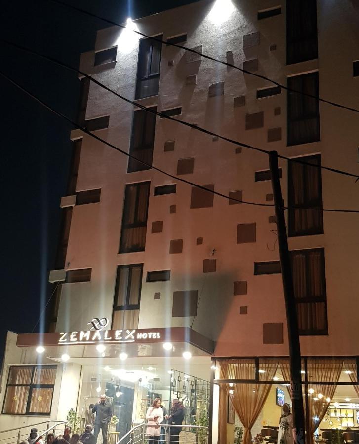 Zemalex Hotel Addis Abeba Exterior foto